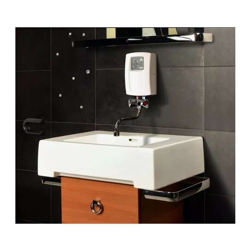 Kospel Twister 4.4kW momentinis vandens šildytuvas su čiaupu | vandens-sildytuvai.lt